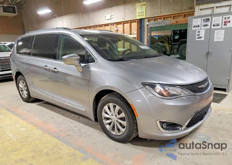 2018 Chrysler Pacifica Touring L from USA, damaged, VIN 2C4RC1BG1JR216848